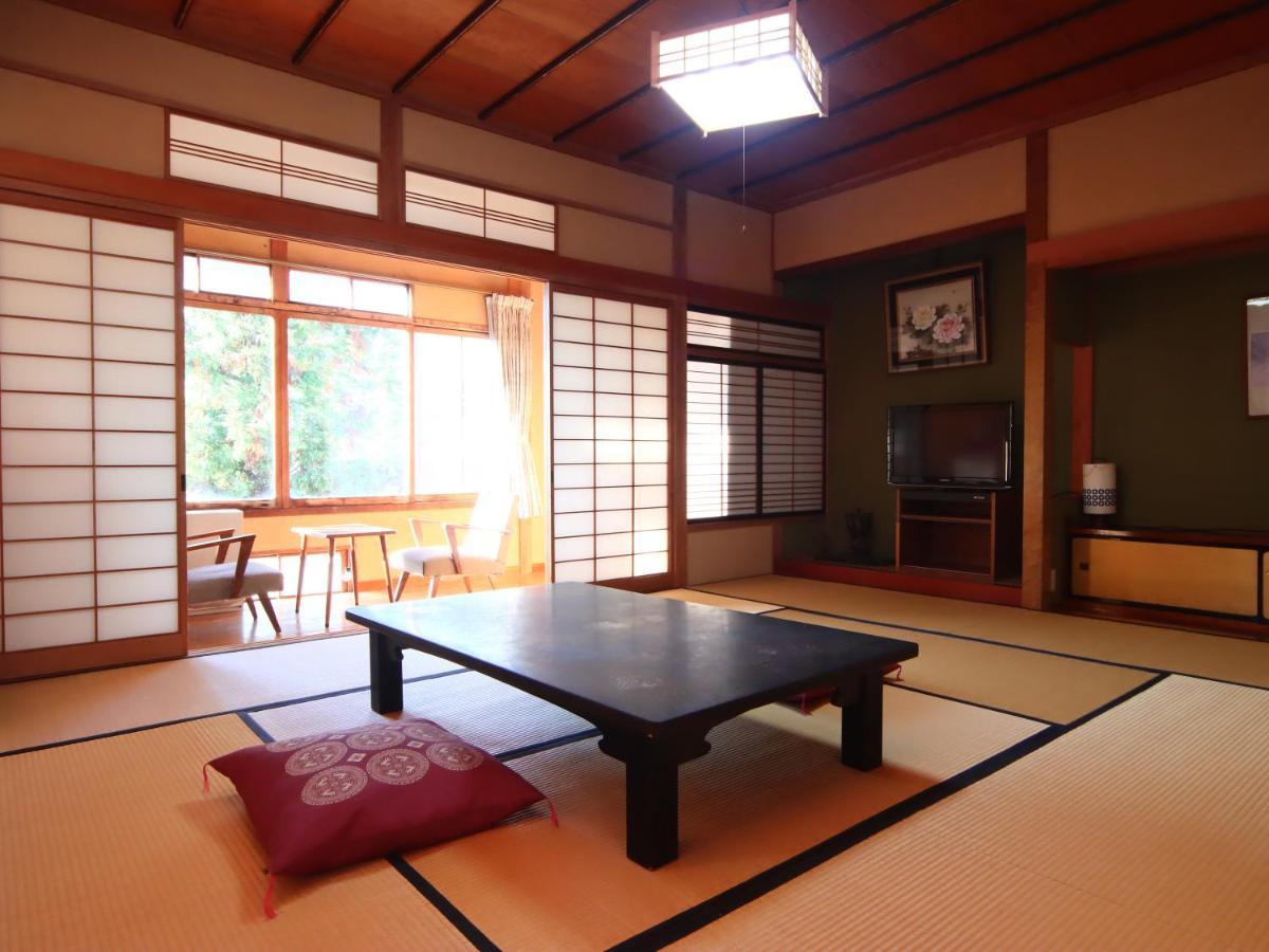 Maruka Ryokan Yamanouchi  Extérieur photo