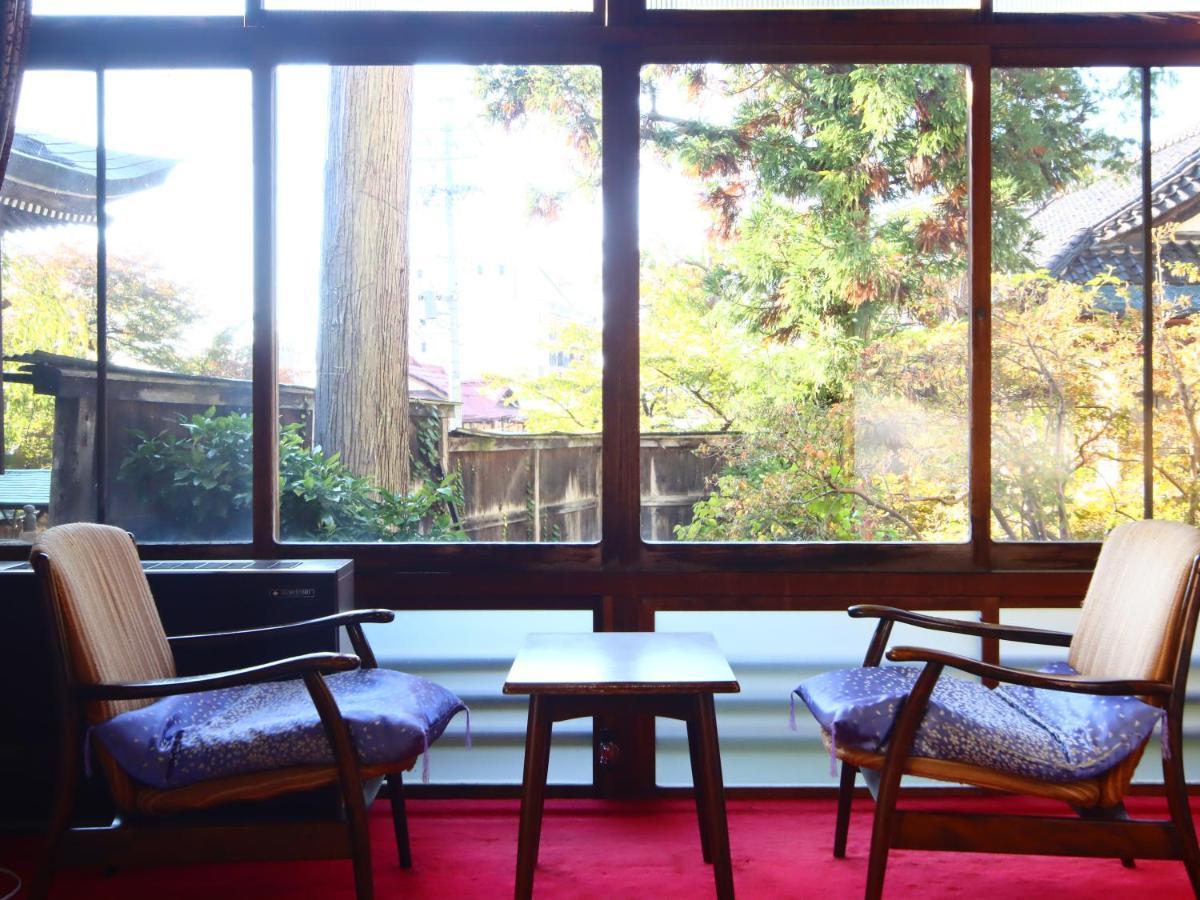Maruka Ryokan Yamanouchi  Extérieur photo